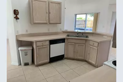 2323 Laurel Pine Lane, Orlando, FL 32837 - Photo 6