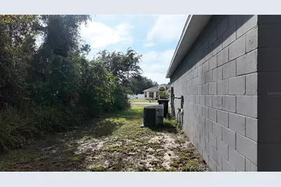 446 Arkansas Court, Kissimmee, FL 34759 - Photo 18