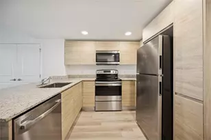 1210 Southstation Pl, Orlando, FL 32809 - Photo 12