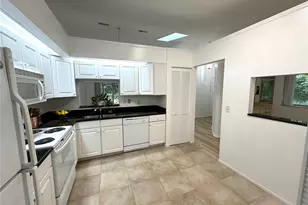 525 Oak Ter, Altamonte Springs, FL 32701 - Photo 10