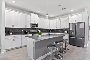 2737 Bookmark Dr, Kissimmee, FL 34746 - Photo 48