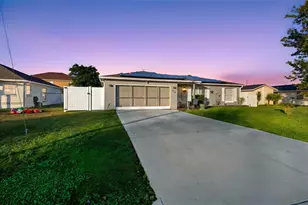 338 Edgewood Ct, Kissimmee, FL 34759 - Photo 1