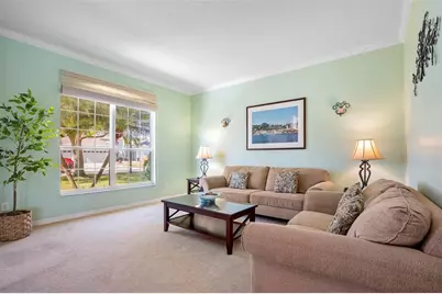 9915 Marsh Pointe Drive, Orlando, FL 32832 - Photo 10