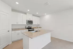 12589 Homeland Dr, Dade City, FL 33525 - Photo 10