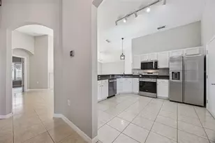 107 King George Dr, Davenport, FL 33837 - Photo 4