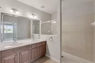 9423 Myrtle Creek Ln, Orlando, FL 32832 - Photo 12