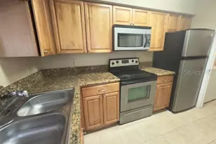 208 Afton Square, Altamonte Springs, FL 32714 - Photo 4