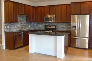 10005 Eagle Creek Center Blvd, Orlando, FL 32832 - Photo 2