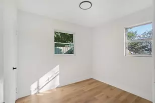 3720 12th Ave S, Saint Petersburg, FL 33711 - Photo 10