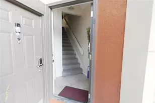 409 Fountainhead Cir, Kissimmee, FL 34741 - Photo 4