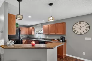 1777 Strathmore Cir, Mount Dora, FL 32757 - Photo 12