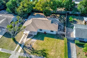 2368 California St, Deltona, FL 32738 - Photo 2