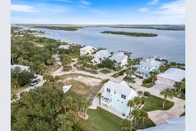 622 Riverside Landing Drive, Oak Hill, FL 32759 - Photo 6