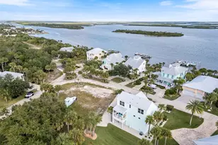 622 Riverside Landing Dr, Oak Hill, FL 32759 - Photo 6