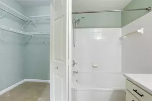 13103 Mulberry Park Dr, Orlando, FL 32821 - Photo 18