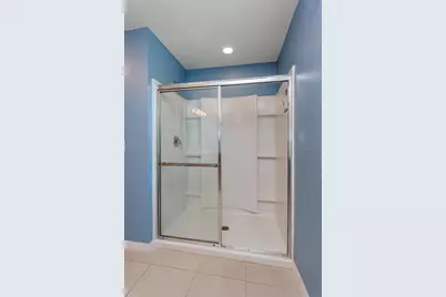 2470 Valhalla Dr, Tavares, FL 32778 - Photo 18