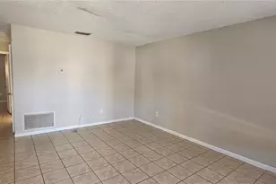 335 W Osceola St, Deland, FL 32724 - Photo 2