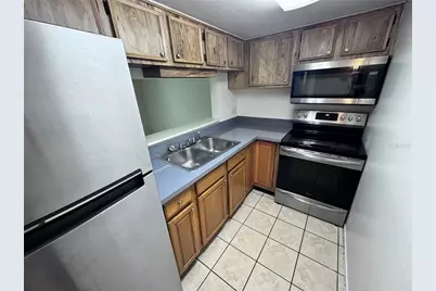 7177 E Bank Drive #102, Tampa, FL 33617 - Photo 6