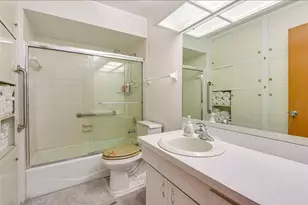 4831 Greenleaf Rd, Sarasota, FL 34233 - Photo 12