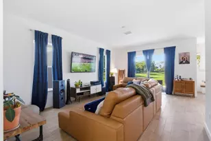 712 Reflection Lake Dr, Orlando, FL 32807 - Photo 14