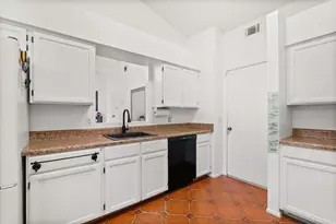 4814 Myrtle Bay Dr, Orlando, FL 32829 - Photo 10