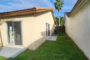 14310 SW 9th Terrace, Miami, FL 33184 - Photo 14