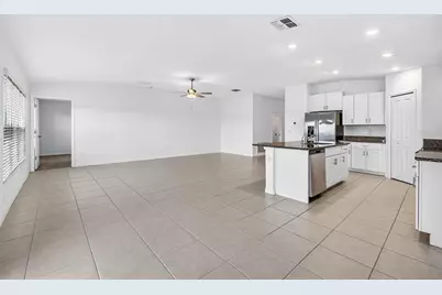 9907 Branching Ship Trace, Wesley Chapel, FL 33545 - Photo 14