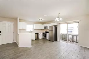 2427 18th St S, Saint Petersburg, FL 33712 - Photo 4