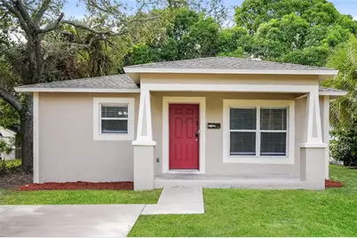 2427 18th Street S, Saint Petersburg, FL 33712 - Photo 1