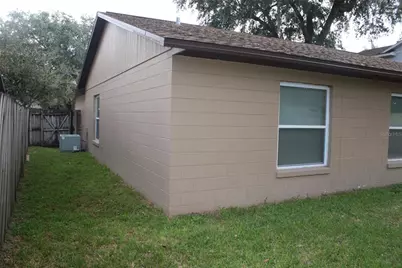 728 Oak Manor Circle, Orlando, FL 32825 - Photo 2