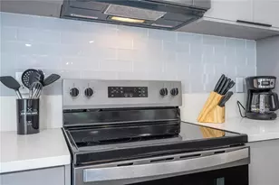 9100 Boracay Ct, Kissimmee, FL 34747 - Photo 14