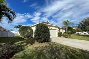 12218 Fairlawn Dr, Riverview, FL 33579 - Photo 2