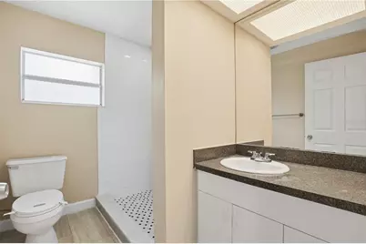 405 Park Ridge Avenue, Tampa, FL 33617 - Photo 32