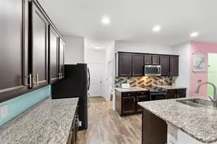 977 Lancelot Dr, Lake Wales, FL 33853 - Photo 10