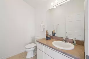 5740 Bounty Cir, Tavares, FL 32778 - Photo 38