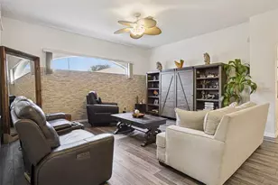 5740 Bounty Cir, Tavares, FL 32778 - Photo 16