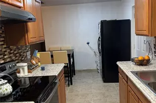 2209 Mitch Ct E, Sanford, FL 32771 - Photo 4