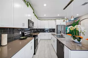 1053 Leader St, Davenport, FL 33896 - Photo 8