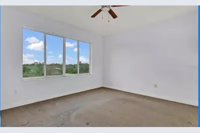 112 Ocean Bluff Drive, Kissimmee, FL 34759 - Photo 10