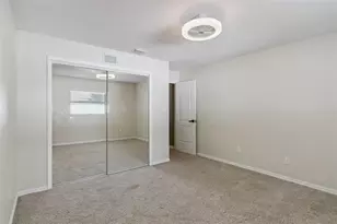 4240 N Landmark Dr, Orlando, FL 32817 - Photo 24