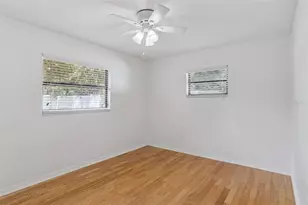 4240 N Landmark Dr, Orlando, FL 32817 - Photo 32