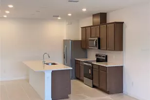 11280 Blue Bay Dr, Orlando, FL 32832 - Photo 6