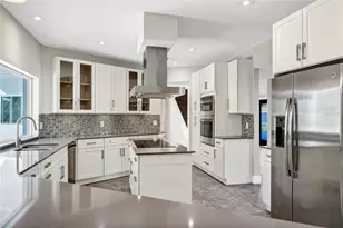 8922 Bay Cove Ct, Orlando, FL 32819 - Photo 30