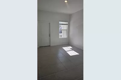 2739 Skyline Loop, Kissimmee, FL 34758 - Photo 2