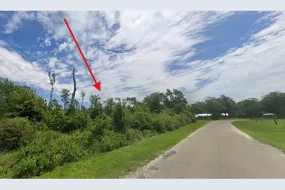 267 W Creekview Drive, Wewahitchka, FL 32465 - Photo 2