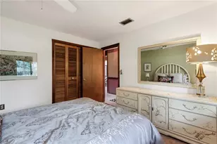 112 1st St, Tavares, FL 32778 - Photo 26