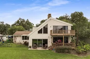 112 1st St, Tavares, FL 32778 - Photo 32