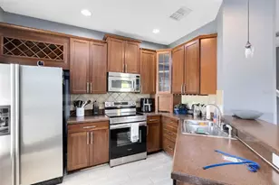 3891 Clubside Pointe Dr, Orlando, FL 32810 - Photo 8