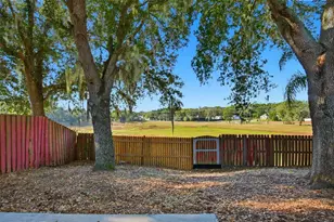 622 Cape Cod Cir, Valrico, FL 33594 - Photo 32