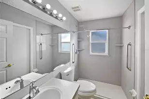 7010 Summit Cir, Winter Haven, FL 33884 - Photo 14